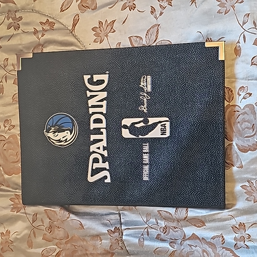 Spalding Official Game Ball NBA Portfolio Folder  David Stern Dallas Mavericks